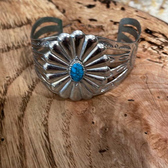 Bundle deal of silver and turquoise costume jewelry - Picture 3 of 4